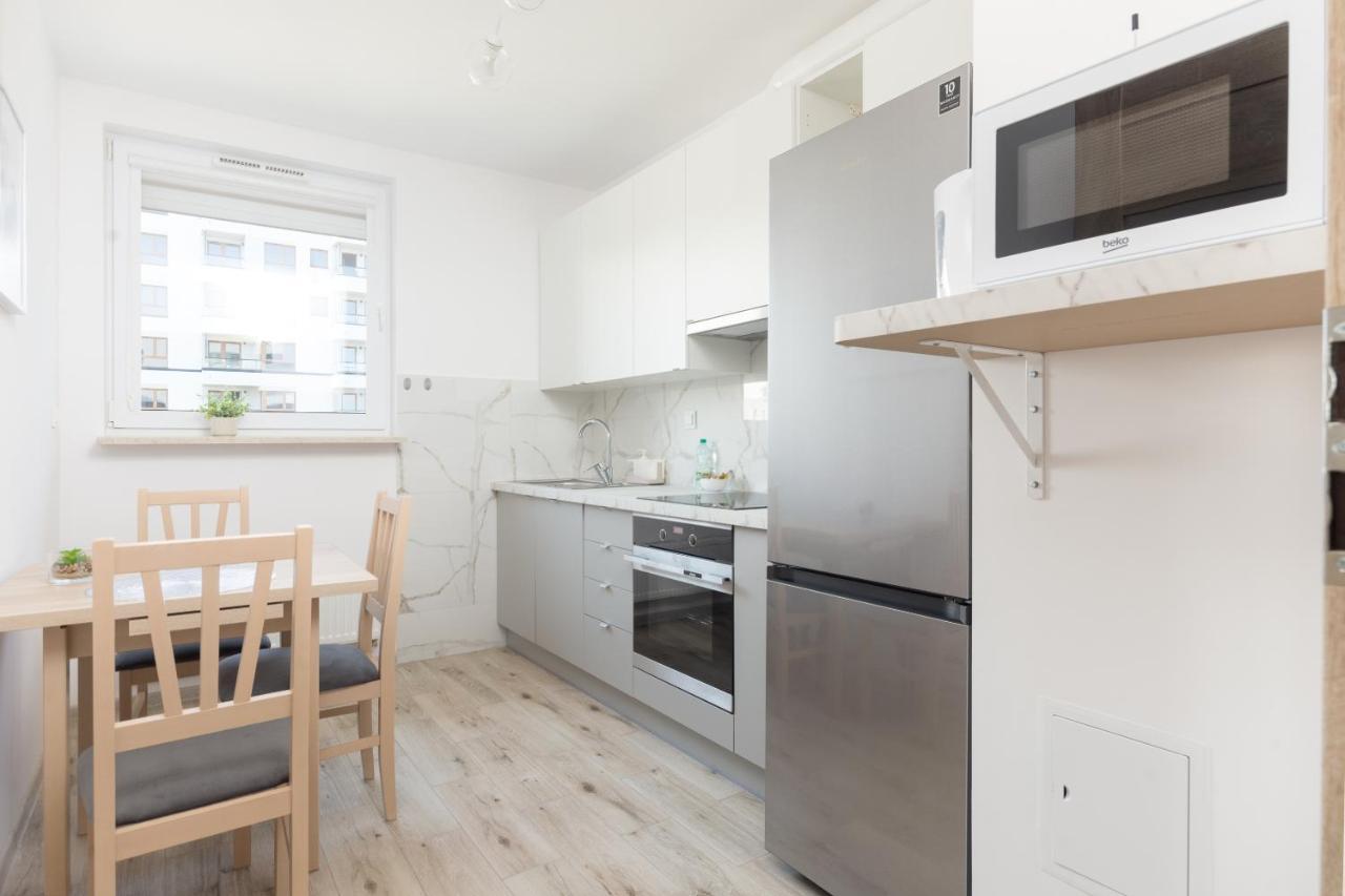 Metro Targowek Homely Apartment Warszawa Eksteriør billede