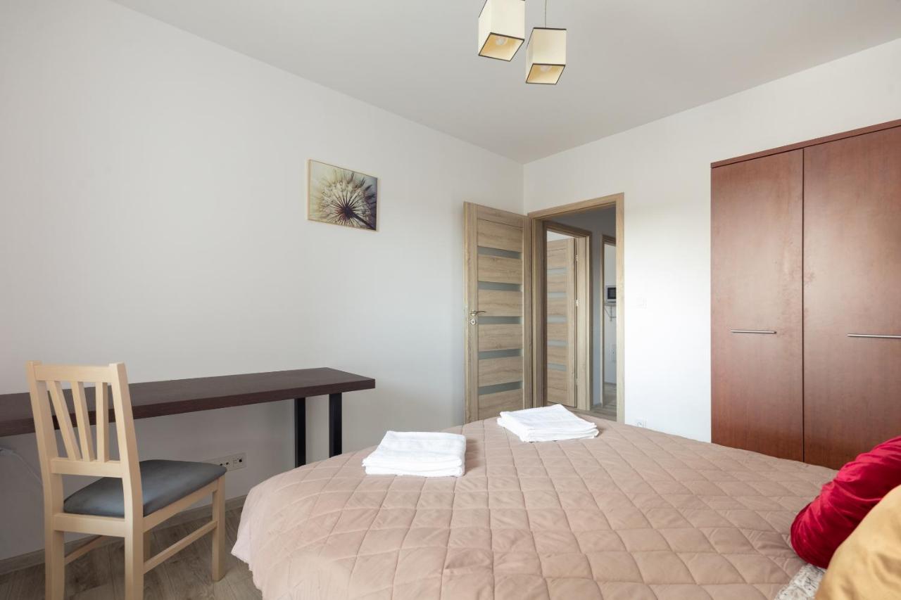 Metro Targowek Homely Apartment Warszawa Eksteriør billede