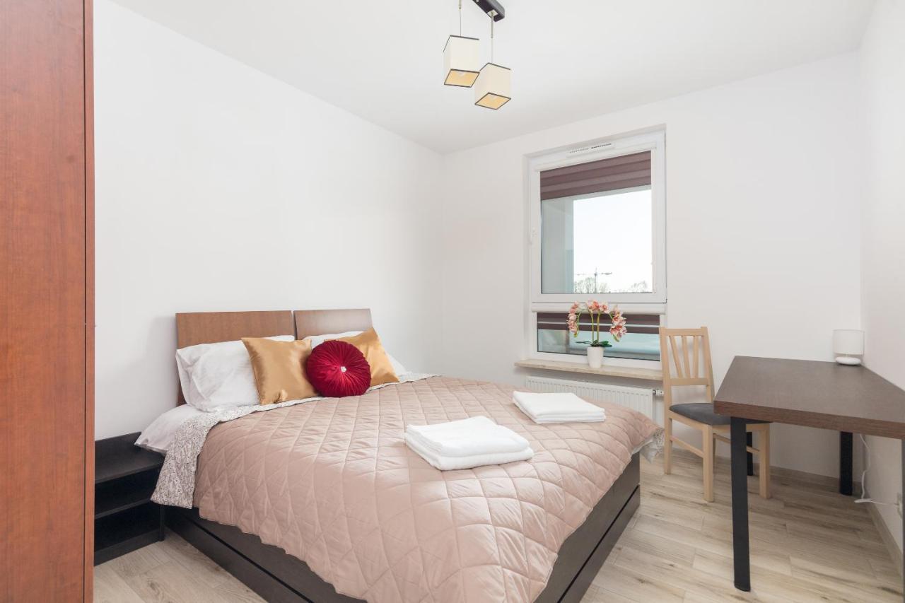 Metro Targowek Homely Apartment Warszawa Eksteriør billede